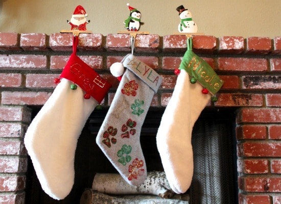 DIY. Simple dog stockings. dollar tree and puffy paint. MLL.