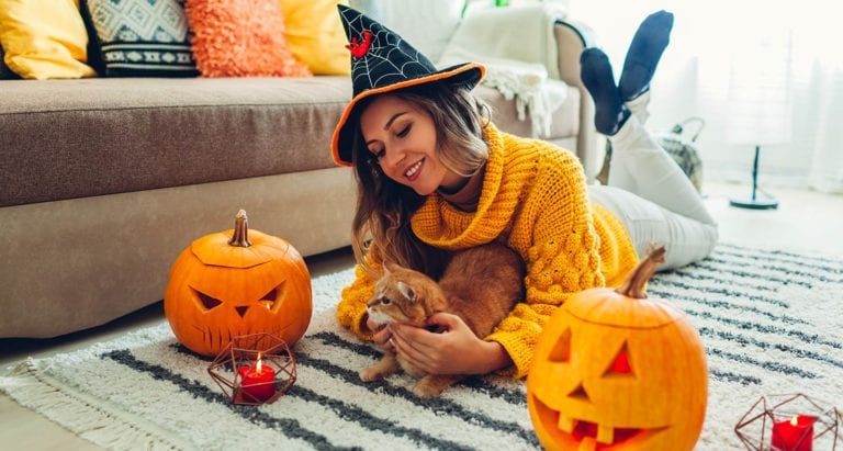 109 Halloween Cat Names: Spooky Names for Cats | BeChewy