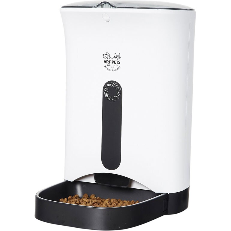 dog Christmas gifts - automatic dog feeder