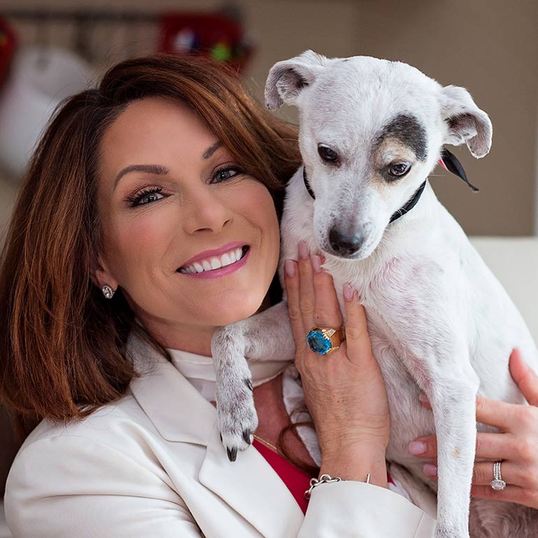 women owned businesses: Melinda Kirk Stenger of Pet Cakes